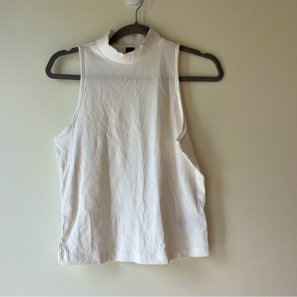 Old Navy White Ribbed Mock Neck Sleeveless Tank Top Small Minimalist Casual Y2K
